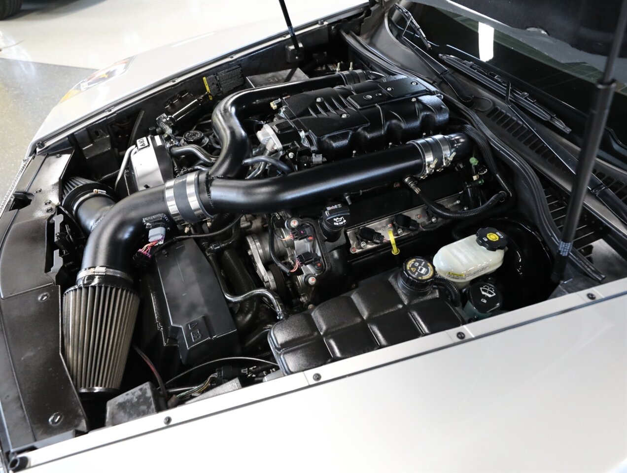 2006 Cadillac XLR-V - Photo 51 - Addison, IL 60101