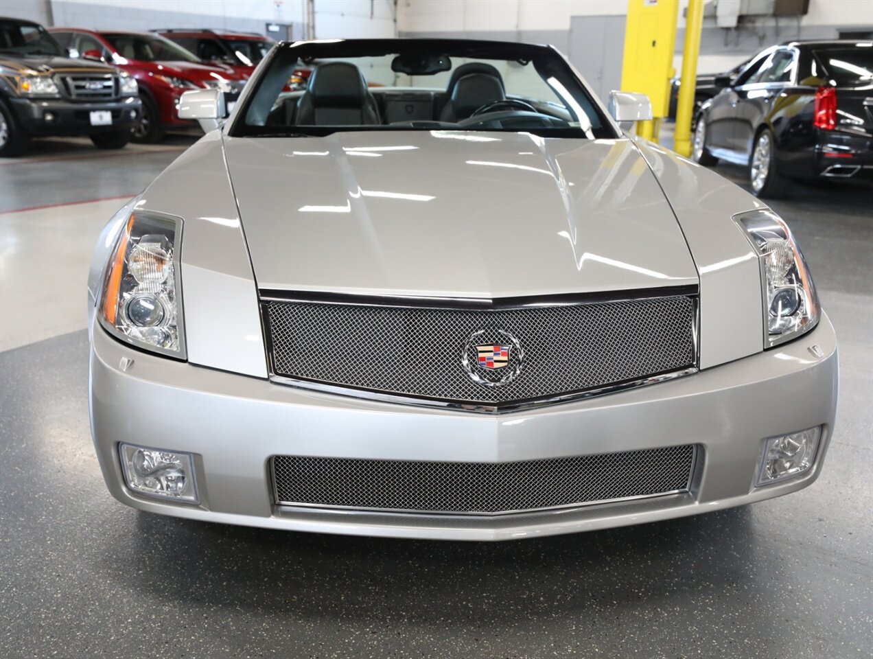 2006 Cadillac XLR-V - Photo 6 - Addison, IL 60101