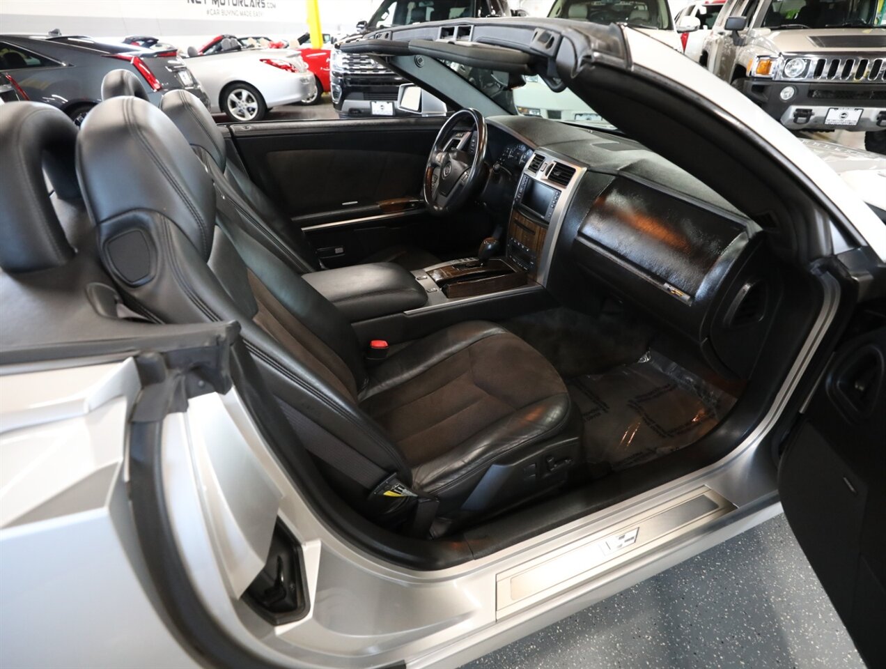 2006 Cadillac XLR-V - Photo 20 - Addison, IL 60101