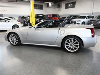 2006 Cadillac XLR-V   - Photo 17 - Addison, IL 60101
