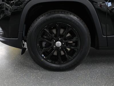 2019 Jeep Cherokee Latitude Plus 4WD   - Photo 42 - Addison, IL 60101