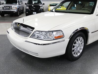 2007 Lincoln Town Car Signature - Photo 3 - Addison, IL 60101