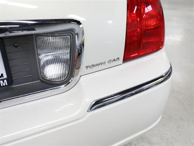 2007 Lincoln Town Car Signature - Photo 13 - Addison, IL 60101