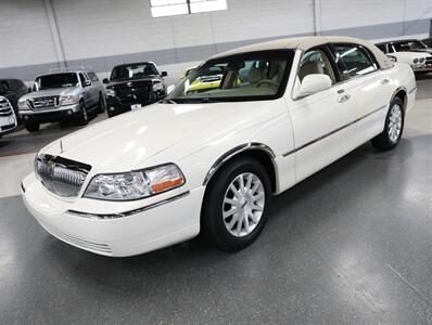 2007 Lincoln Town Car Signature - Photo 4 - Addison, IL 60101