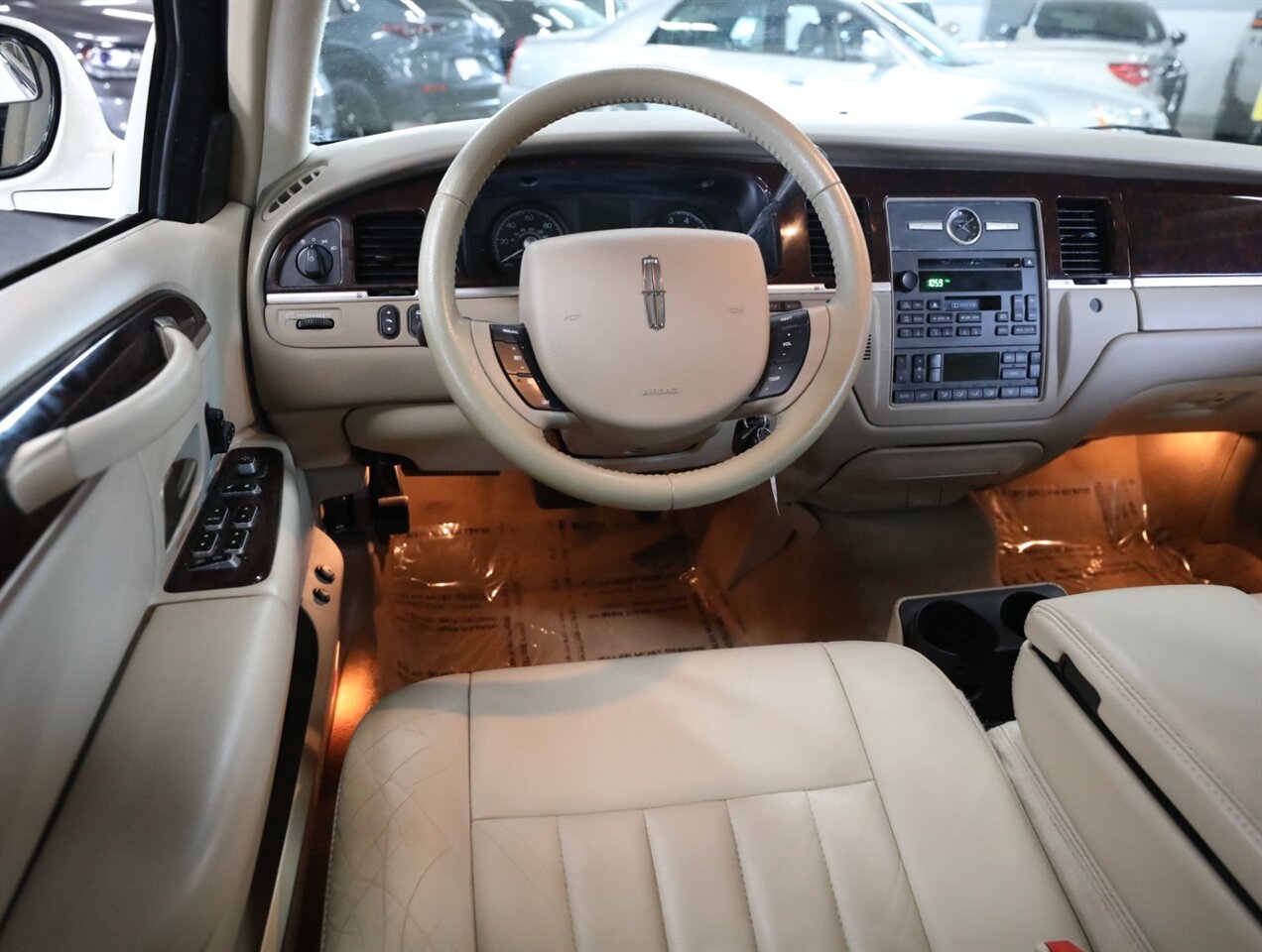 2007 Lincoln Town Car Signature - Photo 27 - Addison, IL 60101