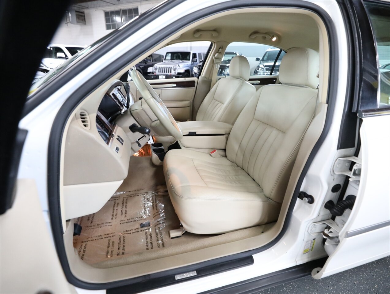 2007 Lincoln Town Car Signature - Photo 30 - Addison, IL 60101