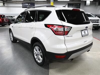 2018 Ford Escape SE AWD   - Photo 13 - Addison, IL 60101