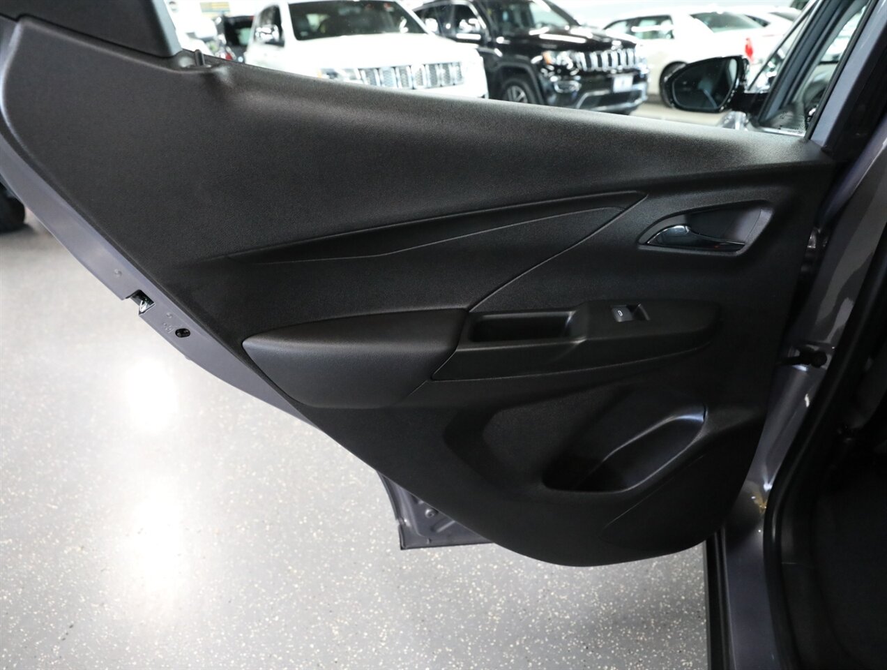 2023 Chevrolet Bolt EV 2LT   - Photo 22 - Addison, IL 60101