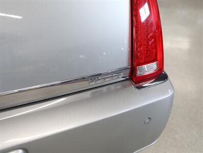 2008 Cadillac DTS   - Photo 10 - Addison, IL 60101