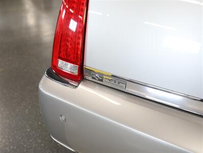 2008 Cadillac DTS   - Photo 11 - Addison, IL 60101