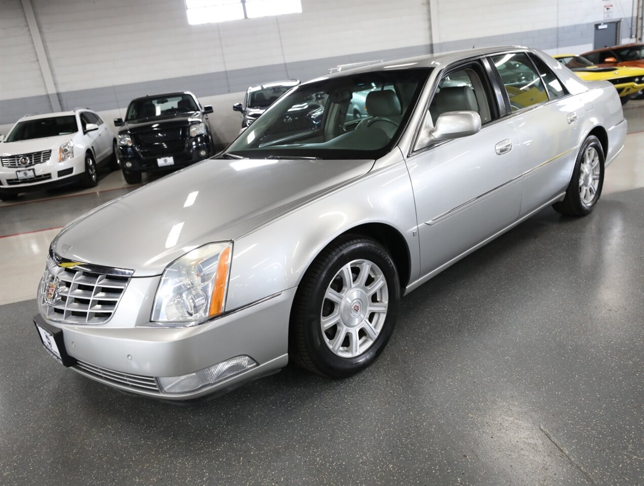 2008 Cadillac DTS - Photo 4 - Addison, IL 60101