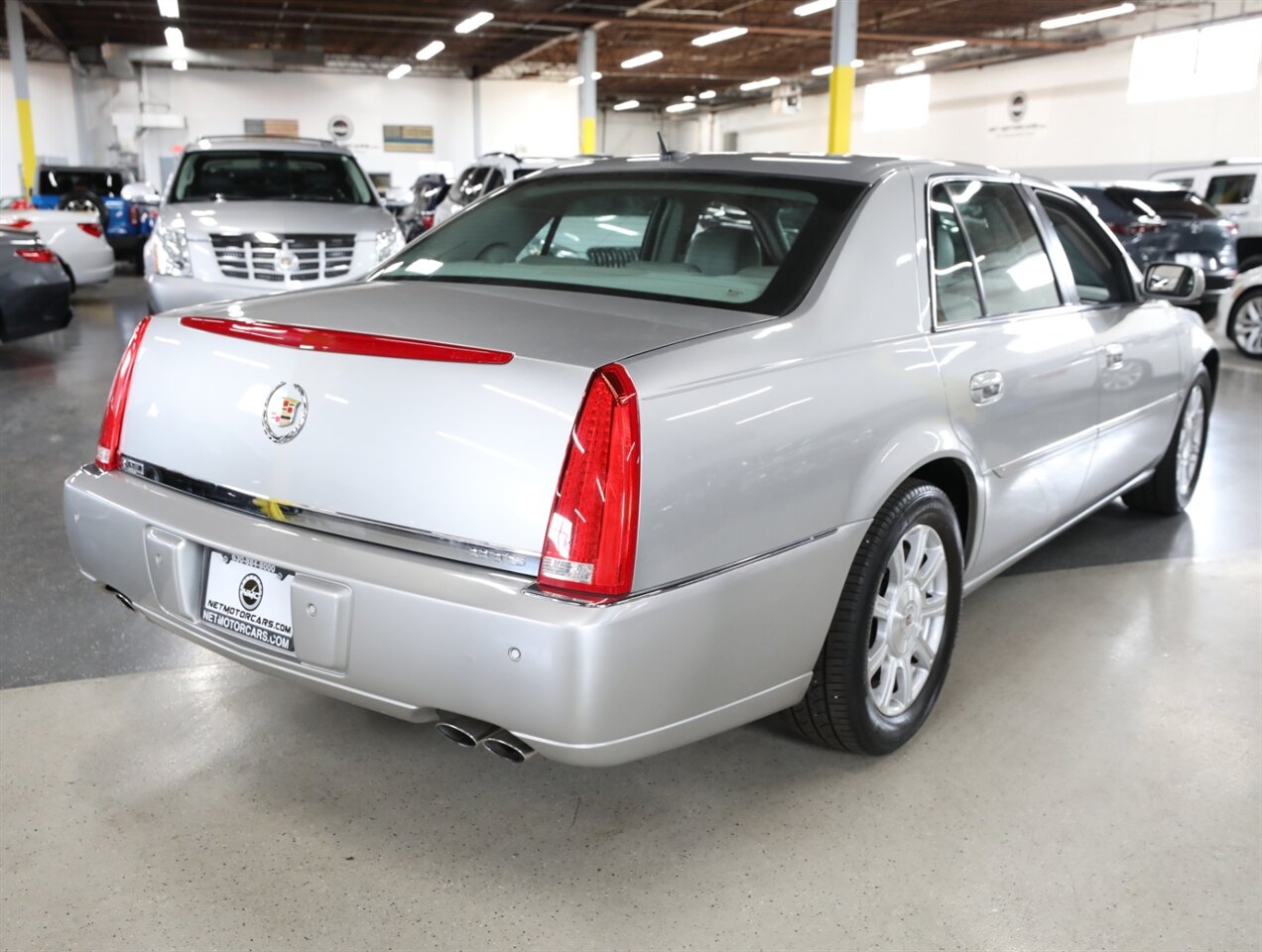 2008 Cadillac DTS - Photo 9 - Addison, IL 60101