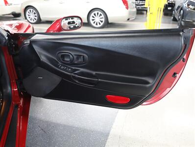 2004 Chevrolet Corvette   - Photo 16 - Addison, IL 60101