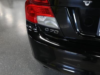 2011 Volvo C70 T5 - Photo 12 - Addison, IL 60101