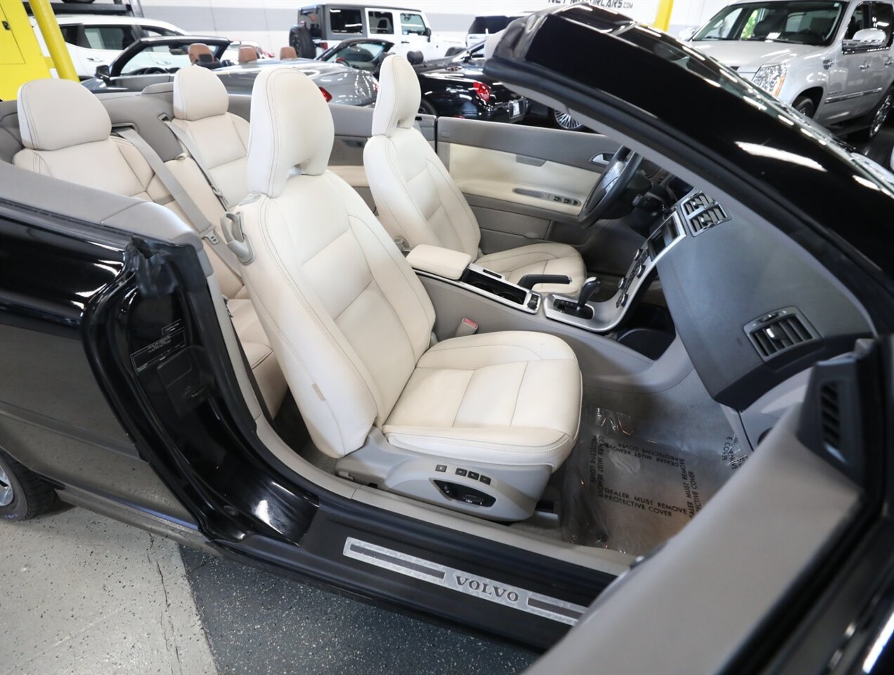 2011 Volvo C70 T5 - Photo 20 - Addison, IL 60101