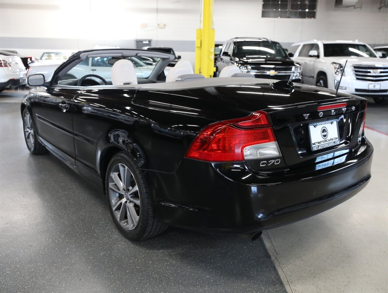 2011 Volvo C70 T5 - Photo 14 - Addison, IL 60101