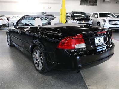 2011 Volvo C70 T5 - Photo 14 - Addison, IL 60101