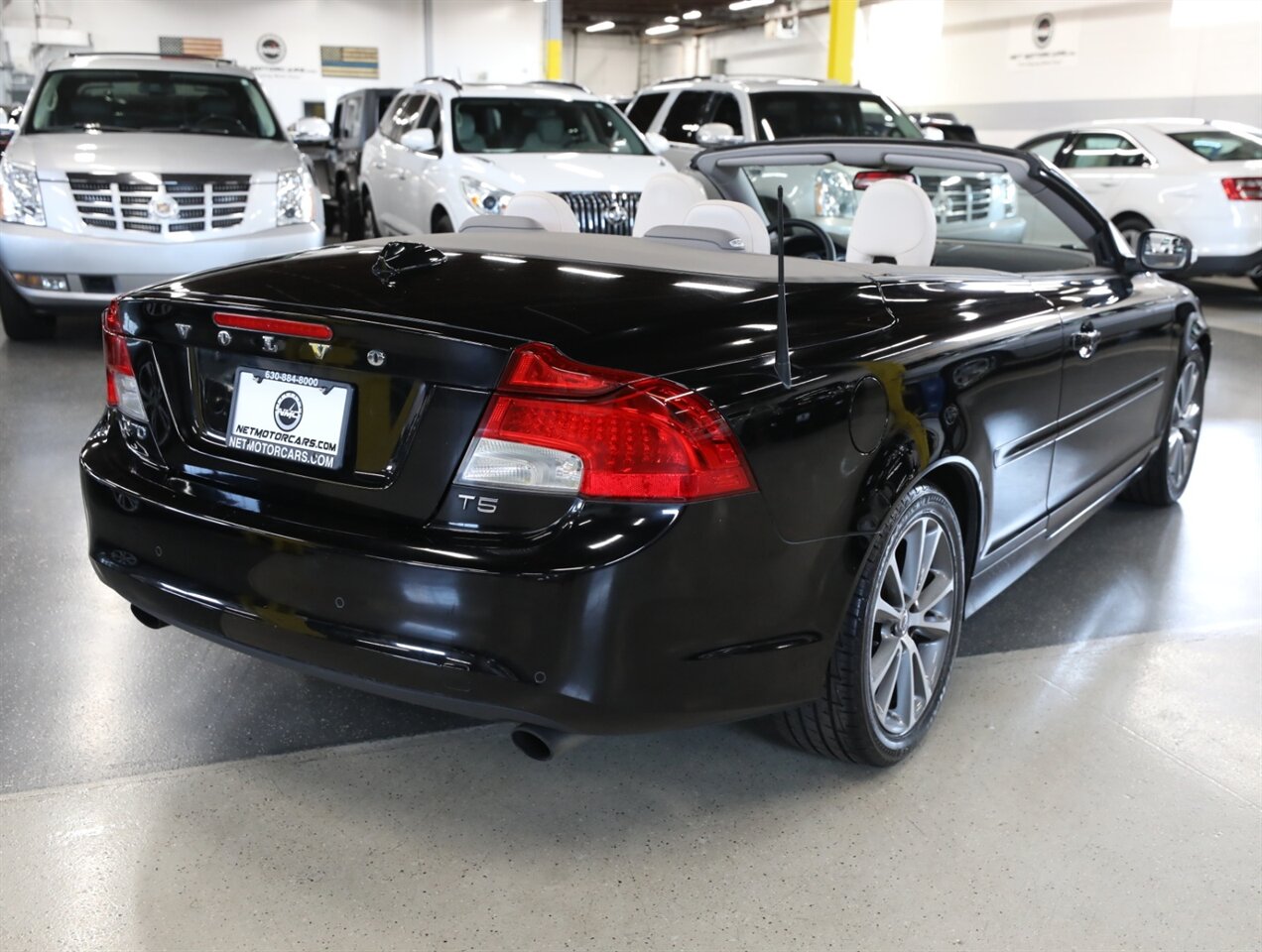 2011 Volvo C70 T5 - Photo 9 - Addison, IL 60101
