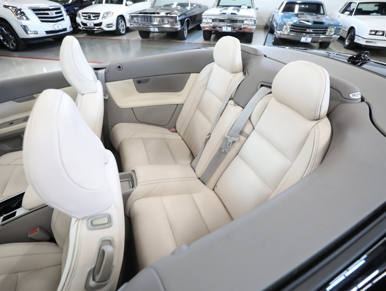 2011 Volvo C70 T5 - Photo 23 - Addison, IL 60101
