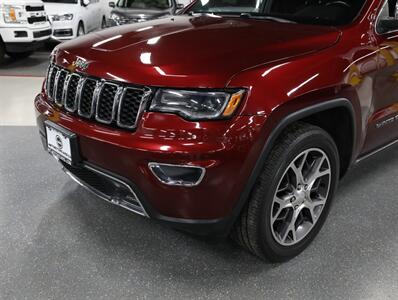 2019 Jeep Grand Cherokee Limited 4X4   - Photo 3 - Addison, IL 60101