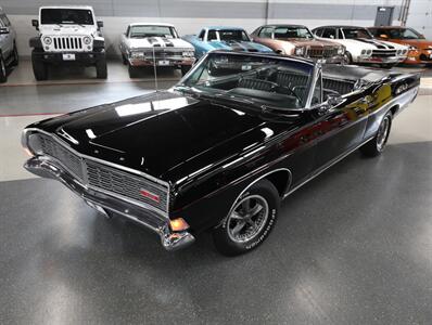 1968 Ford Galaxie 500 Convertible   - Photo 2 - Addison, IL 60101