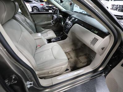 2011 Cadillac DTS 4.6L V8   - Photo 19 - Addison, IL 60101