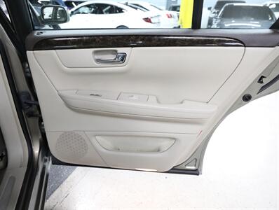 2011 Cadillac DTS 4.6L V8   - Photo 21 - Addison, IL 60101