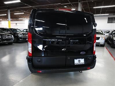 2020 Ford Transit 250   - Photo 10 - Addison, IL 60101