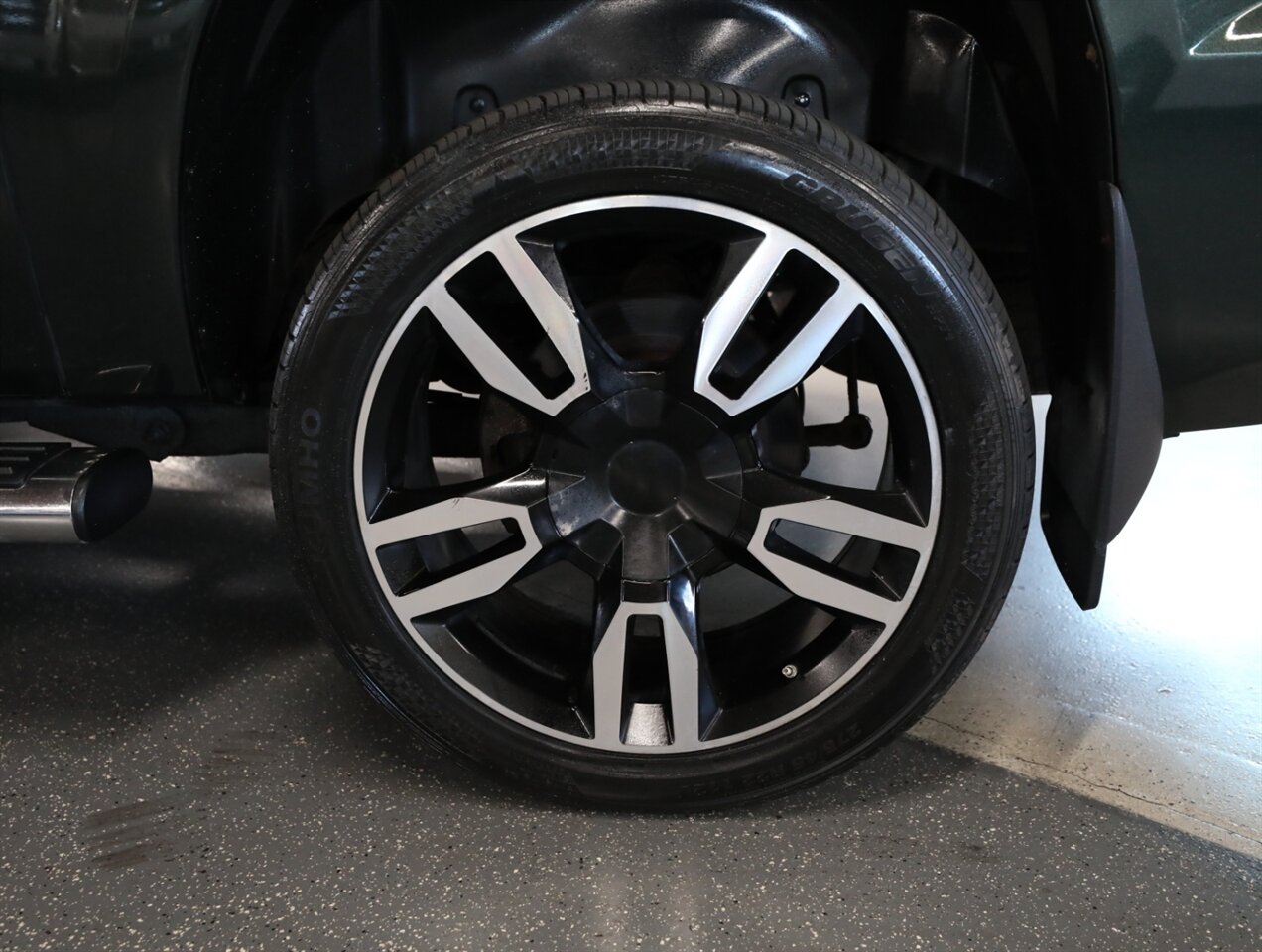 2013 Chevrolet Avalanche LT Black Diamond 4X4 - Photo 41 - Addison, IL 60101