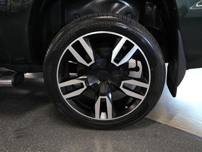 2013 Chevrolet Avalanche LT Black Diamond 4X4 - Photo 41 - Addison, IL 60101