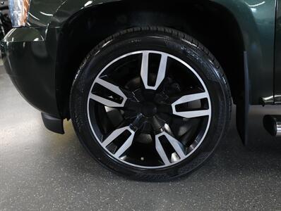 2013 Chevrolet Avalanche LT Black Diamond 4X4 - Photo 42 - Addison, IL 60101