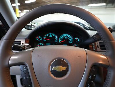 2013 Chevrolet Avalanche LT Black Diamond 4X4 - Photo 37 - Addison, IL 60101