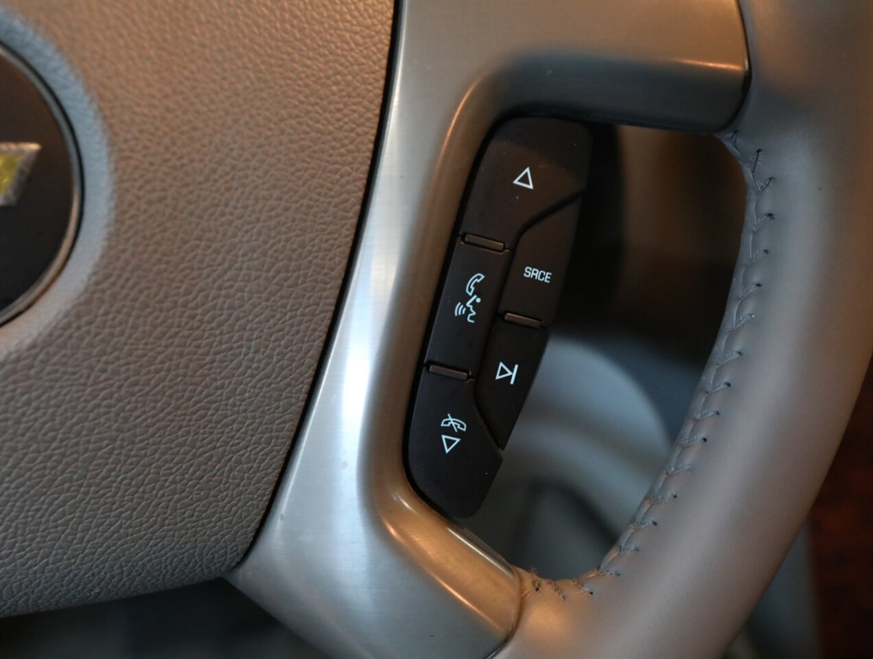 2013 Chevrolet Avalanche LT Black Diamond 4X4 - Photo 36 - Addison, IL 60101