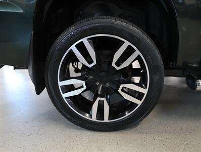 2013 Chevrolet Avalanche LT Black Diamond 4X4 - Photo 44 - Addison, IL 60101