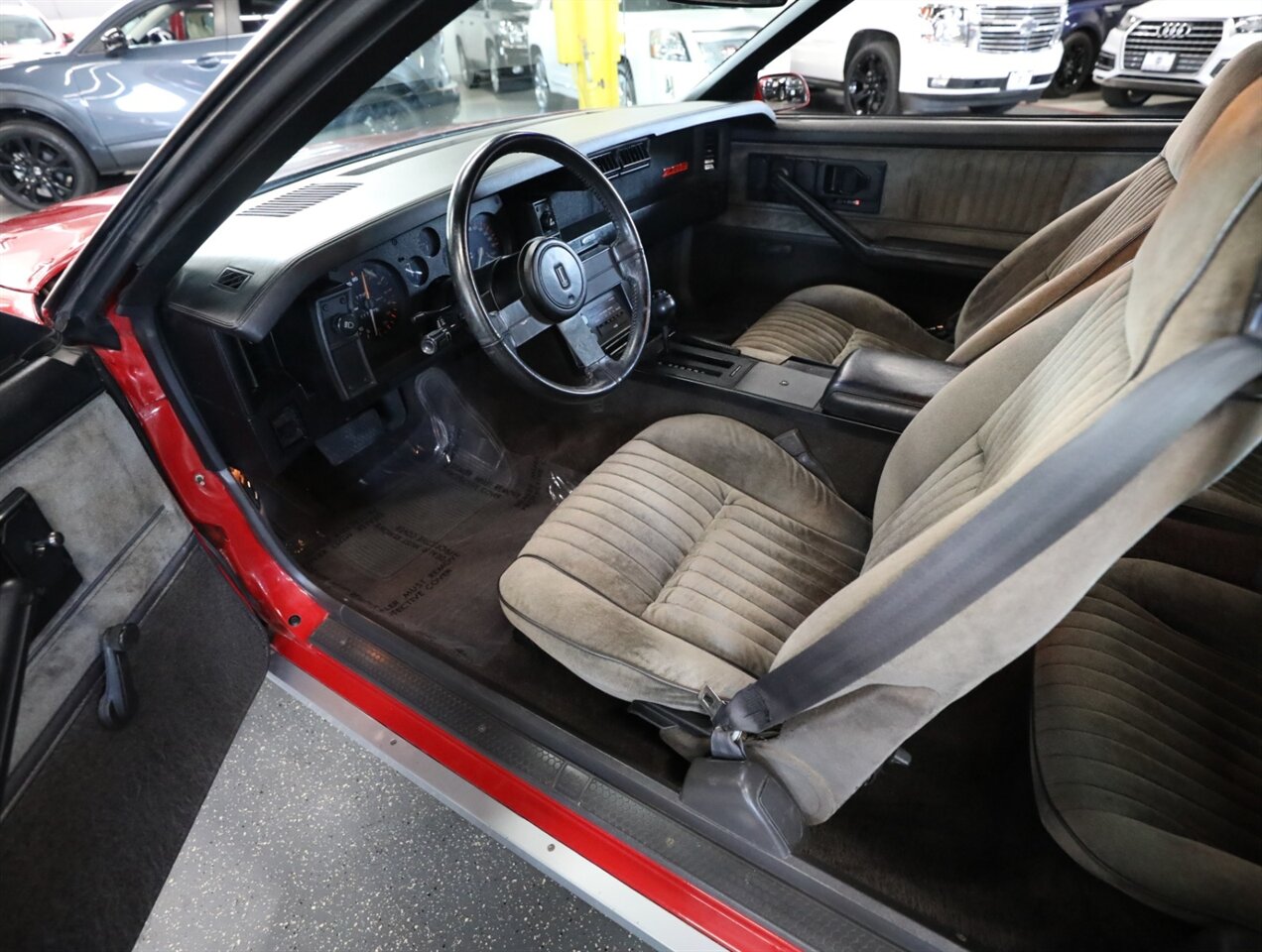 1983 Chevrolet Camaro Z28 - Photo 24 - Addison, IL 60101