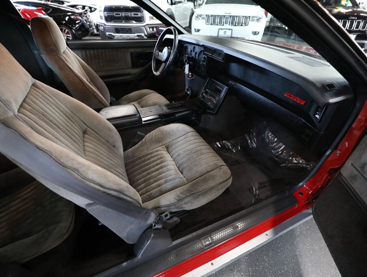 1983 Chevrolet Camaro Z28 - Photo 17 - Addison, IL 60101