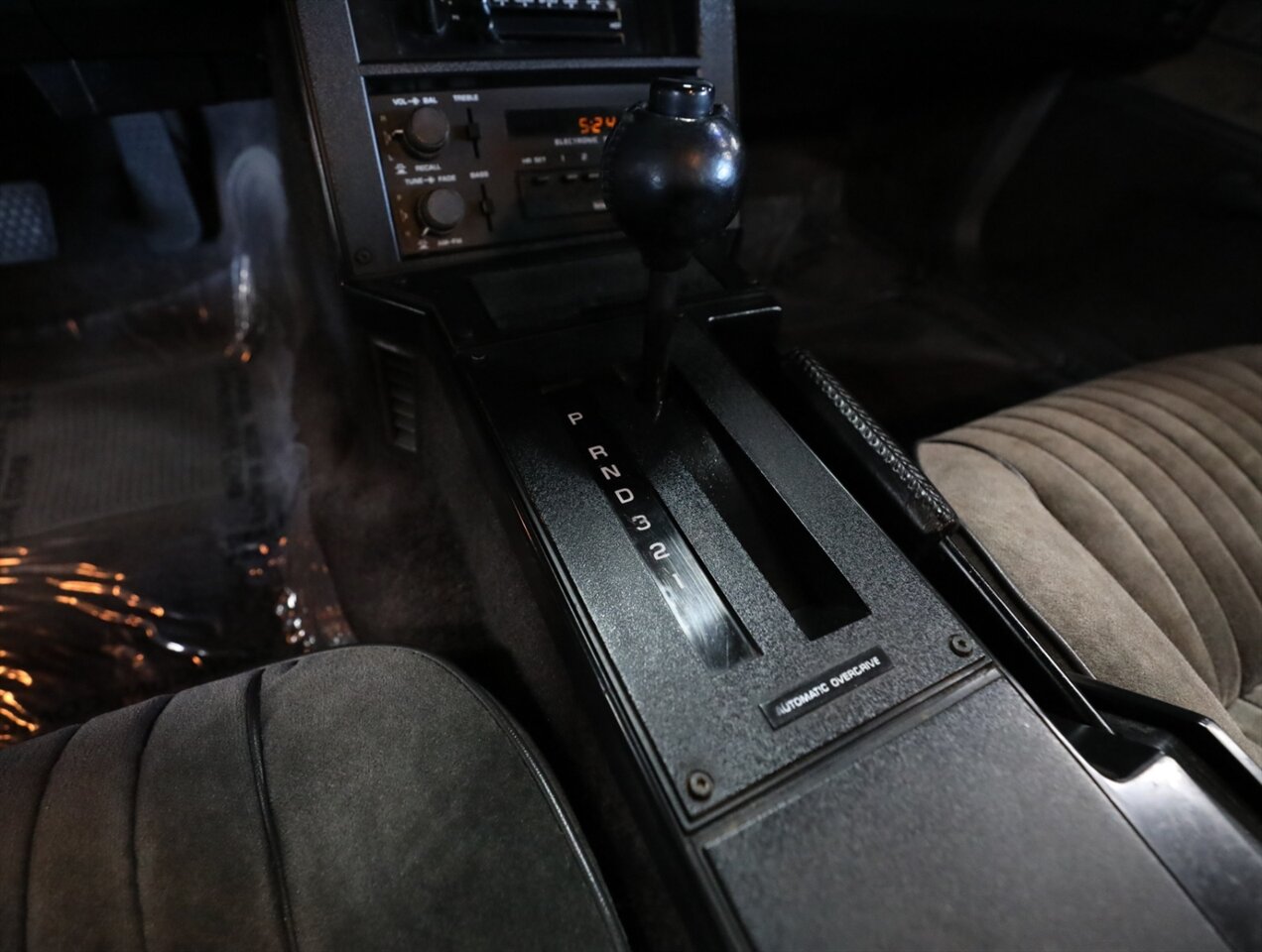 1983 Chevrolet Camaro Z28 - Photo 26 - Addison, IL 60101