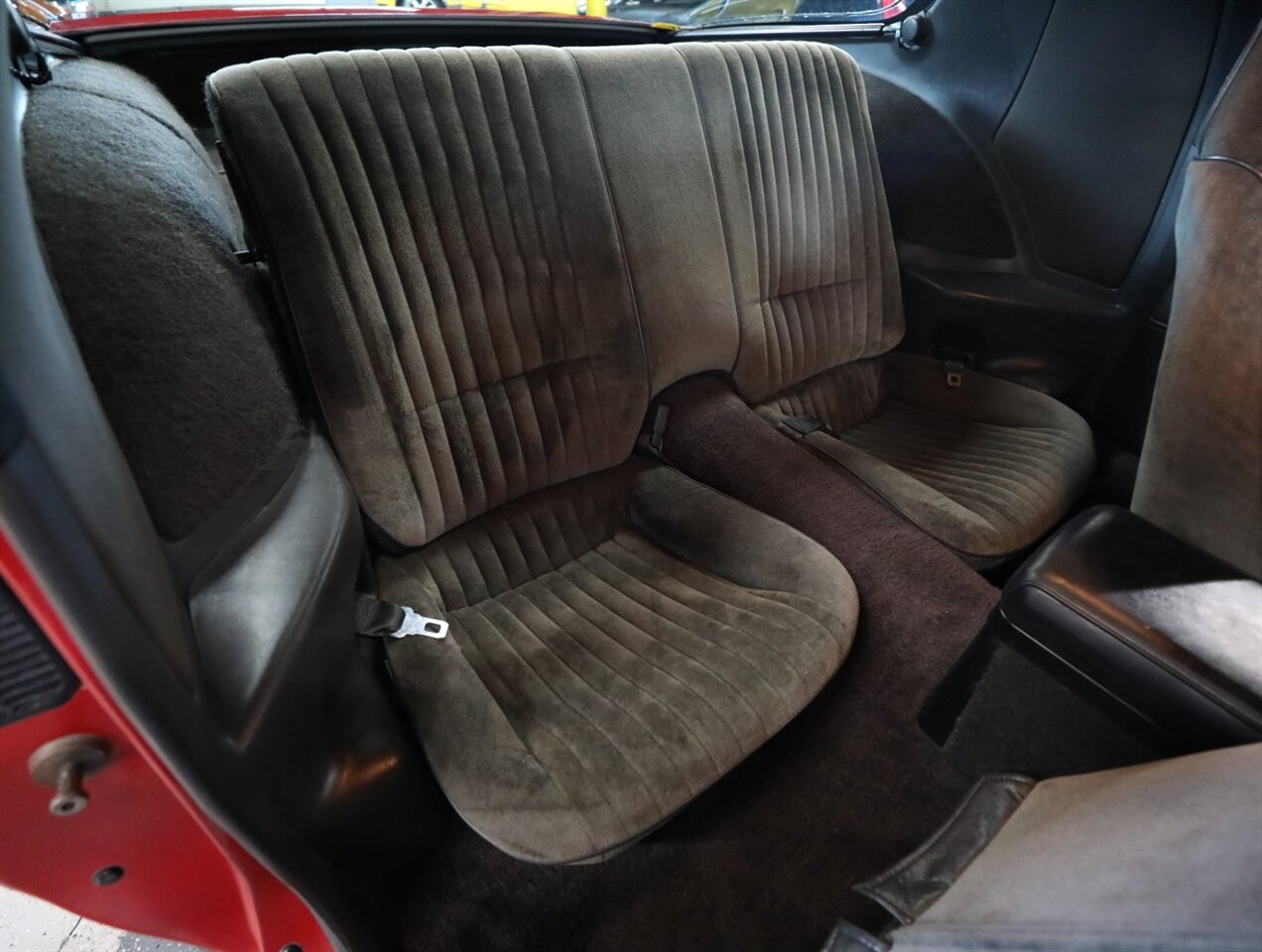 1983 Chevrolet Camaro Z28 - Photo 19 - Addison, IL 60101