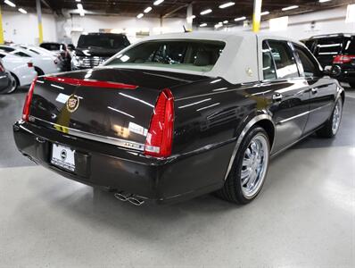 2008 Cadillac DTS Luxury II   - Photo 9 - Addison, IL 60101