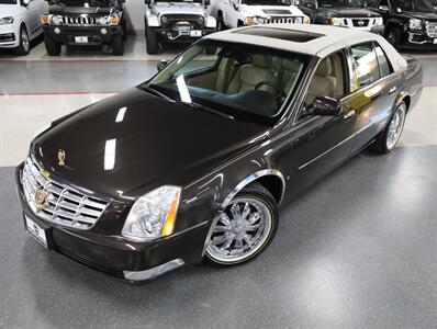 2008 Cadillac DTS Luxury II   - Photo 2 - Addison, IL 60101