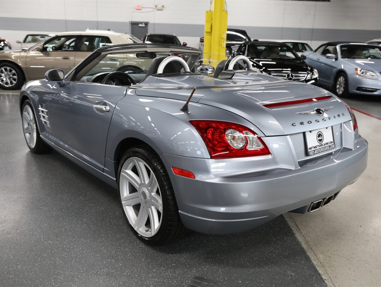 2007 Chrysler Crossfire Limited Convertible - Photo 12 - Addison, IL 60101