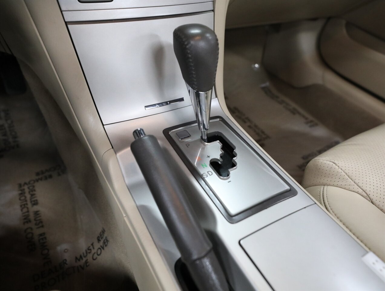 2008 Toyota Camry Solara SLE V6 - Photo 25 - Addison, IL 60101