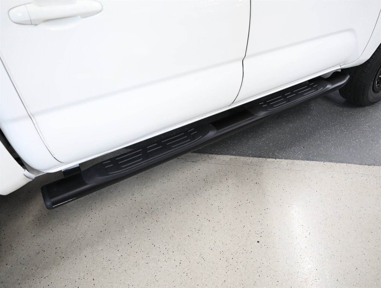 2023 Toyota Tacoma SR V6 4X4 - Photo 19 - Addison, IL 60101