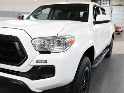 2023 Toyota Tacoma SR V6 4X4   - Photo 5 - Addison, IL 60101