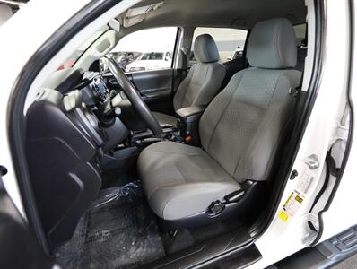 2023 Toyota Tacoma SR V6 4X4   - Photo 35 - Addison, IL 60101