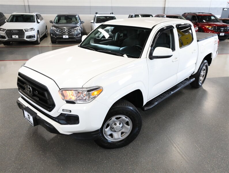 2023 Toyota Tacoma SR V6 4X4  