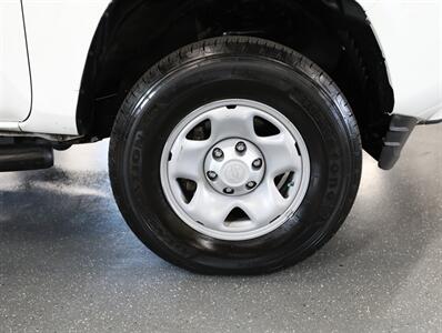 2023 Toyota Tacoma SR V6 4X4   - Photo 48 - Addison, IL 60101