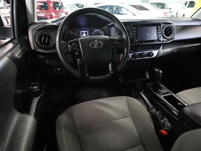 2023 Toyota Tacoma SR V6 4X4   - Photo 32 - Addison, IL 60101