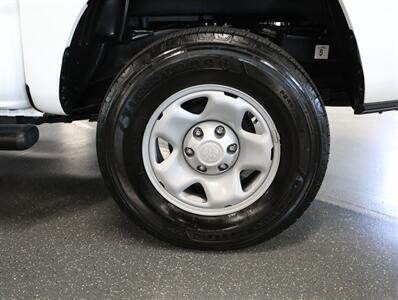 2023 Toyota Tacoma SR V6 4X4   - Photo 46 - Addison, IL 60101