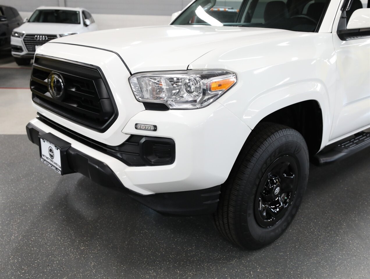 2023 Toyota Tacoma SR V6 4X4 - Photo 3 - Addison, IL 60101